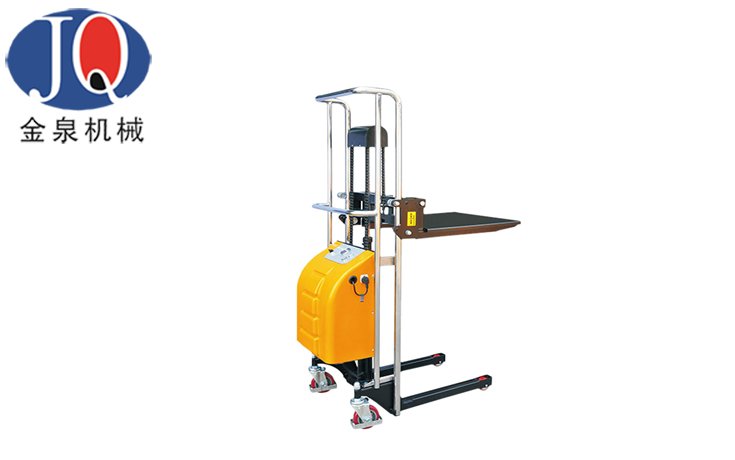 輕巧型半電動(dòng)堆高車(chē)